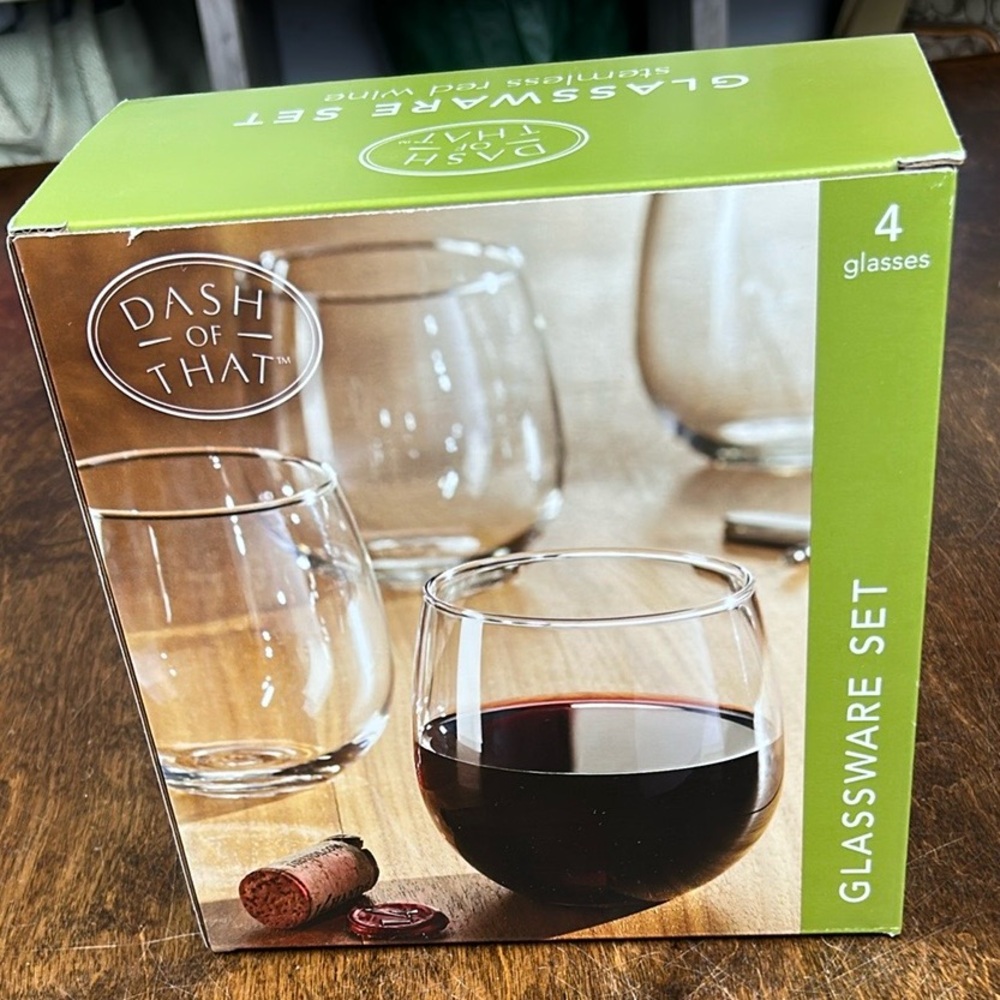 Drinkware‎ Set of 4